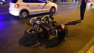 İzmir’de trafik kazası: 1’i polis 2 yaralı