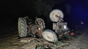 Kamyonetin çarptığı traktör üçe bölündü: 1 ölü, 1 yaralı