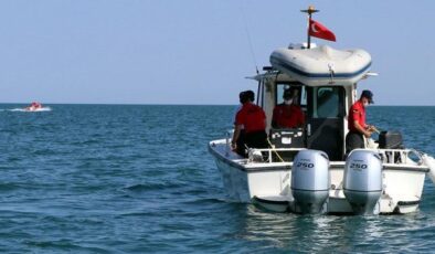 Son dakika! Van Gölü’nde batan göçmen teknesi bulundu