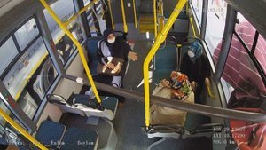 Halk otobüsünde faciadan dönüldü! Ölüm teğet geçti!