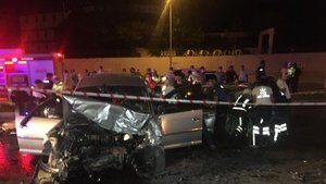 Otomobil ile ticari araç çarpıştı! 10 kişi yaralandı