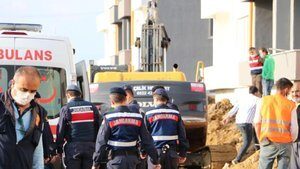 Lojman inşaatı altyapı çalışmasında göçük: 1 işçi öldü