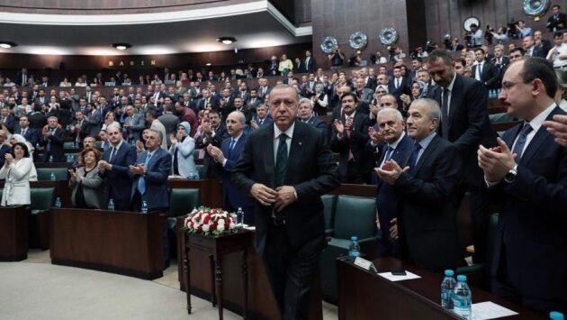 ‘Erdoğan genel başkanlığı bırakacak’ iddiasına AKP’den açıklama