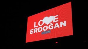 “Stop Erdoğan” skandalına yanıt