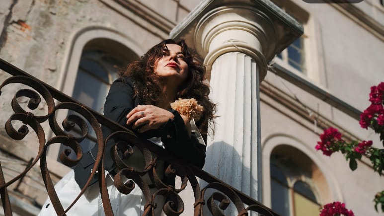 Sevtap Ünal’dan Şifa Niyetine Bir Şarkı Kiraz Ağacı